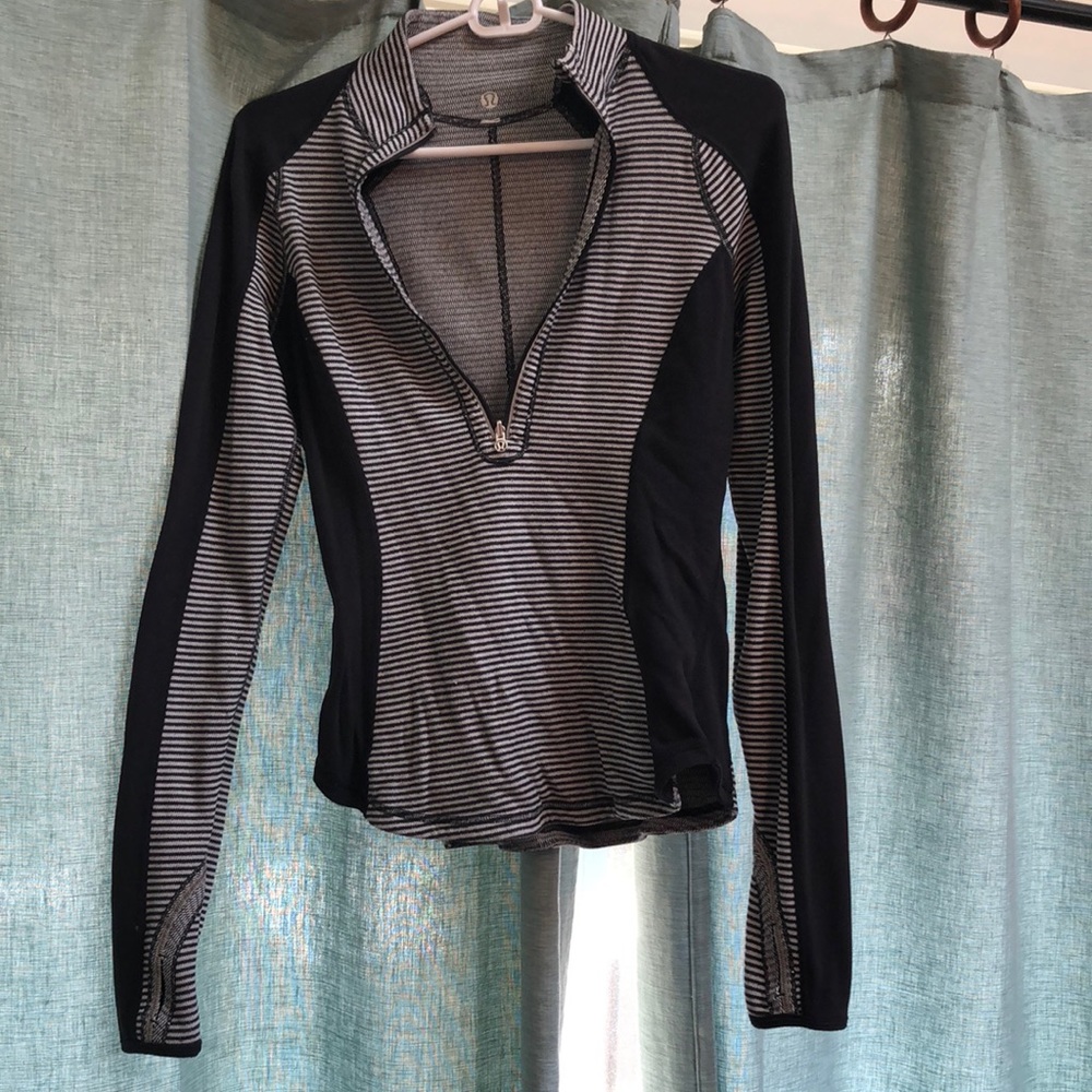 Lulelemon 1/2 zip top